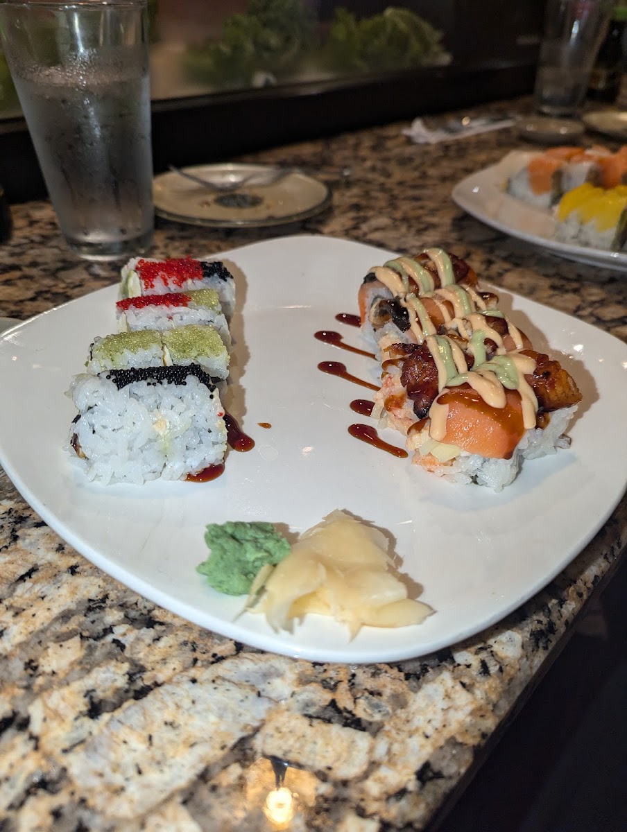 Akitas Sushi Photos 2